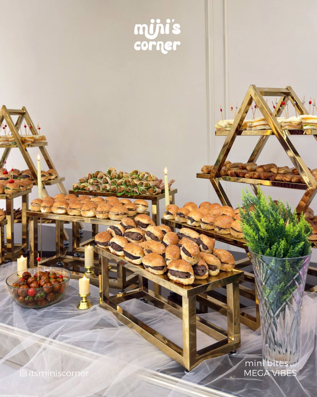 Mini’s Corner mini bites table